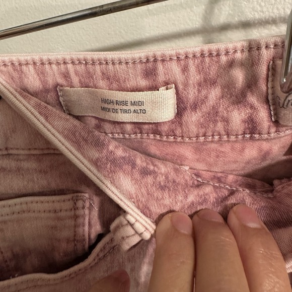 Universal Thread Pink Jean Shorts Size‎ 6 Waist 28" Ladies Cutoffs Mid Rise - Picture 6 of 6